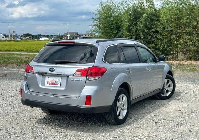 SUBARU OUTBACK 2012 Common Warning Lights And What They Mean