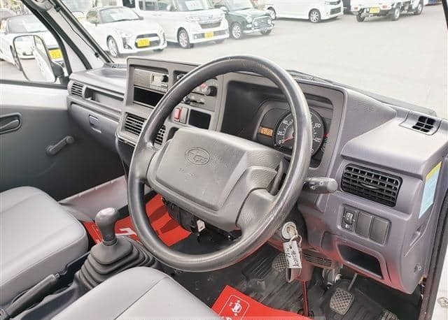 Is the SUBARU SAMBAR TRUCK 2011 suitable for local Ugandan roads?