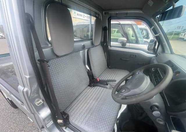 SUBARU SAMBAR TRUCK 2014 How To Spot Accident Damage And Flood Signs