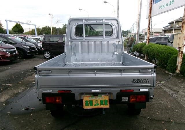 Is the SUBARU SAMBAR TRUCK 2025 suitable for Ugandan roads?