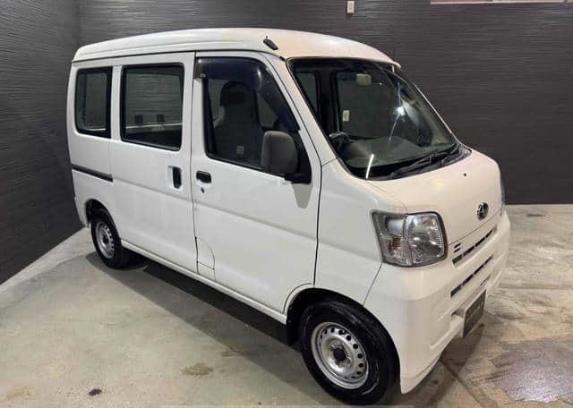 SUBARU SAMBAR 2014 Interior Features Tech And Comfort Essentials