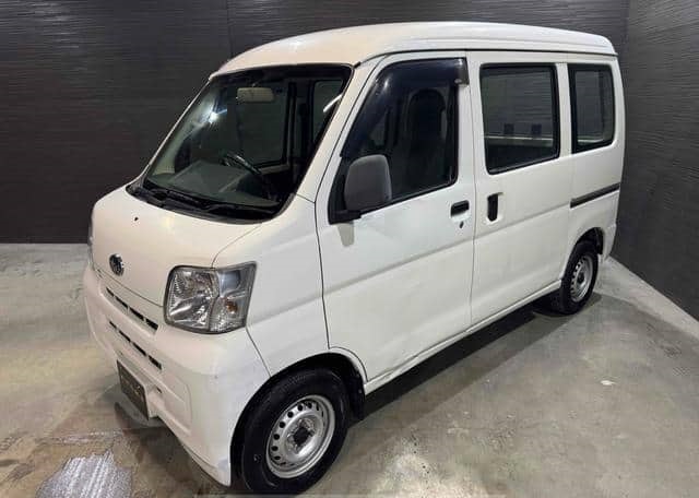 SUBARU SAMBAR 2014 Interior Features Tech And Comfort Essentials