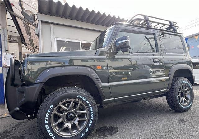 Is SUZUKI JIMNY XCGIGEAR 2022 suitable for off-road driving in Uganda?