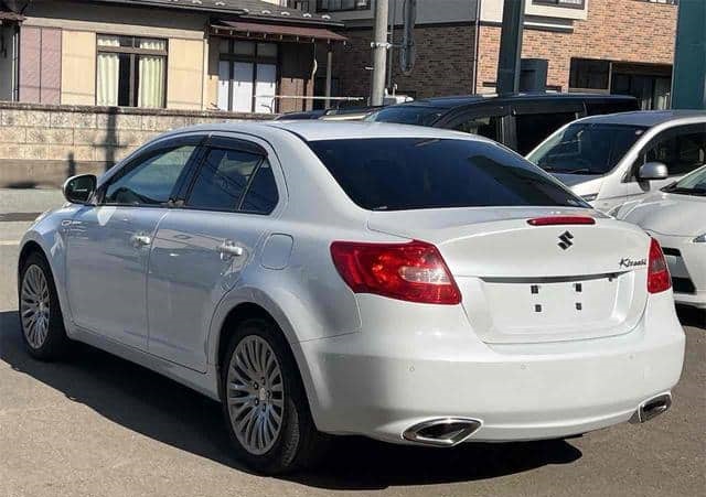 SUZUKI KIZASHI 2010 Performance Review Acceleration Braking And Ride