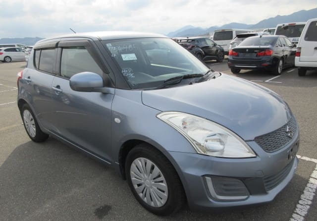 Is the SUZUKI SWIFT XG 2015 fuel efficient for city driving in Uganda?