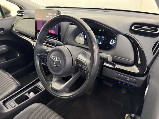 Is the TOYOTA AQUA 2021 fuel-efficient for urban driving in Uganda?