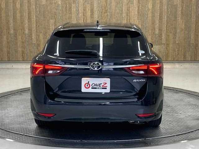 Is the TOYOTA AVENSIS WAGON 2017 fuel-efficient for Ugandan roads?