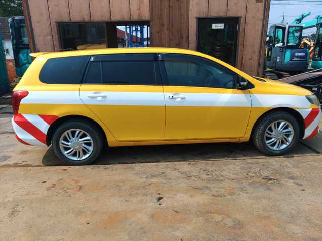 Is the TOYOTA COROLLA VAN 2006 fuel-efficient for long drives?