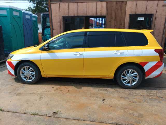 Is the TOYOTA COROLLA VAN 2006 fuel-efficient for long drives?