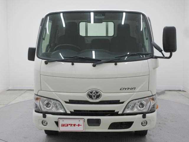 Is the TOYOTA DYNA TRUCK 2023 fuel-efficient for Ugandan roads?