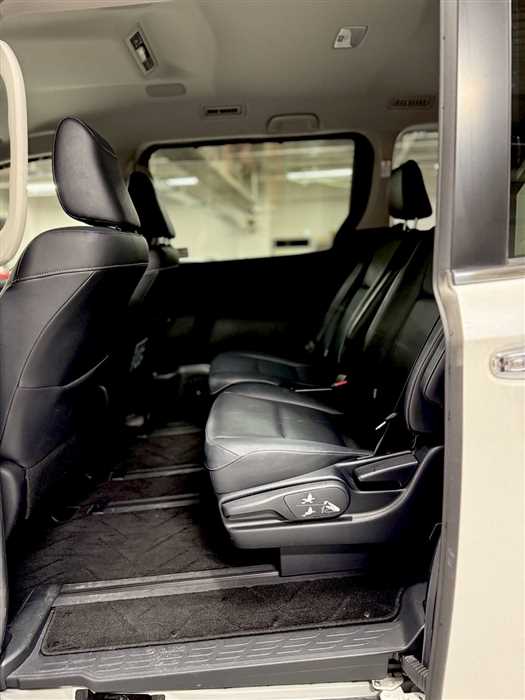 Is the TOYOTA ESQUIRE 2016 fuel-efficient for Ugandan roads?