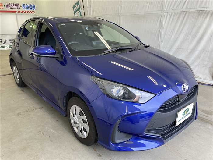 Is the TOYOTA YARIS 2023 fuel efficient for city driving in Uganda?