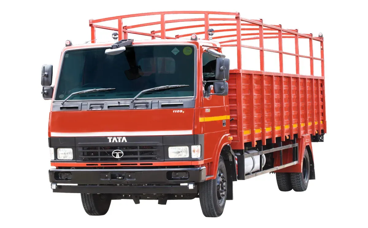 Is the TATA LPT 1009G 2025 suitable for heavy-duty transport in Uganda?