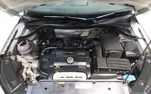 Is the VOLKSWAGEN TIGUAN 1.4 TSI-BMT 2016 fuel-efficient for Ugandan roads?