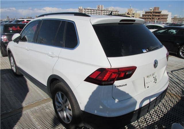 Is the VOLKSWAGEN TIGUAN TDI4 2019 fuel-efficient for urban driving in Uganda?