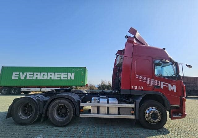 2010 Volvo FM Volvo 6×2 FM 440 Tractor 1