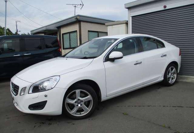 Noise Levels And Comfort For 2012 Volvo S60 Drive In Uganda