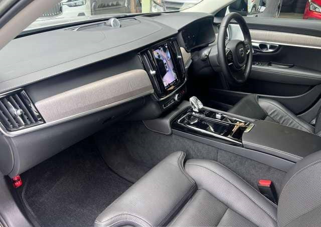 Documents Needed For Financing 2023 Volvo V90 In Uganda
