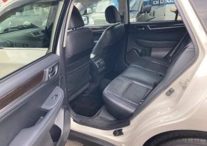 SUBARU Outback 2015