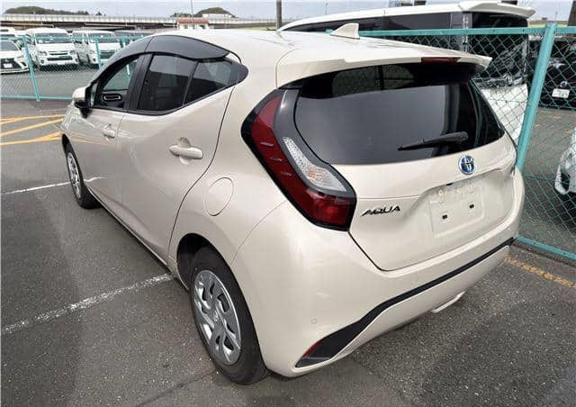 Toyota AQUA 2022