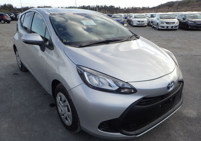 Toyota AQUA 2023