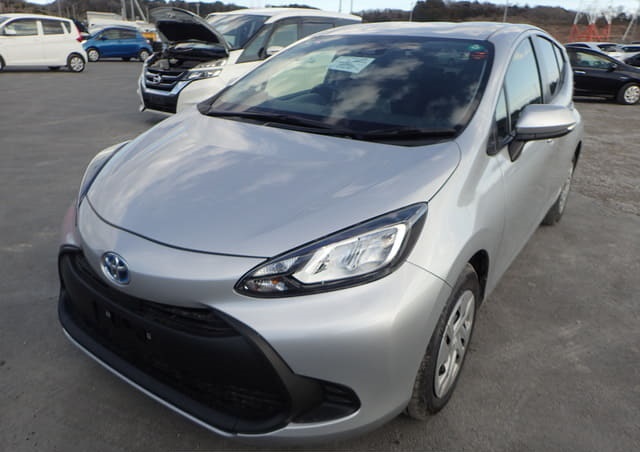 Toyota AQUA 2023