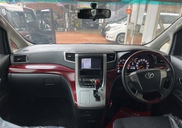 Toyota Alphard 2009