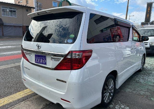 Toyota Alphard 2014