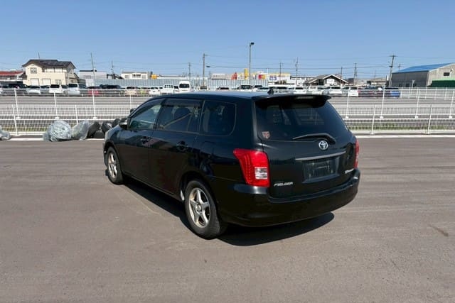 Toyota Corolla Fielder 2006