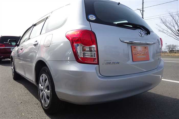 Toyota Corolla Fielder 2011