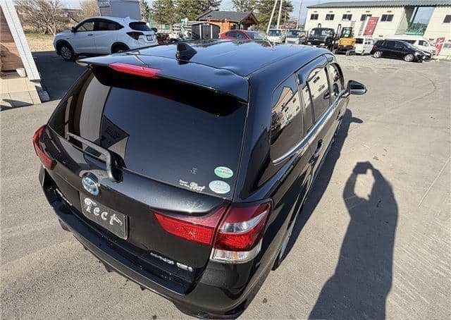 Toyota Corolla Fielder 2016