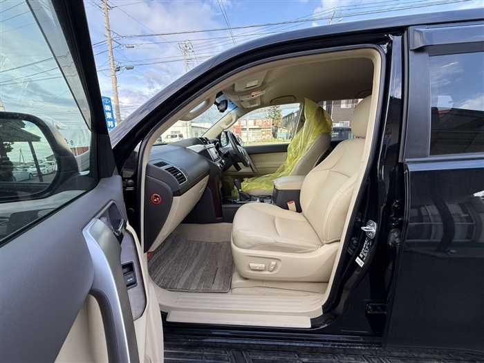 Toyota Land Cruiser Prado 2014