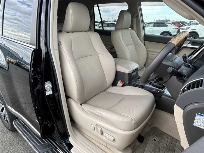 Toyota Land Cruiser Prado 2020