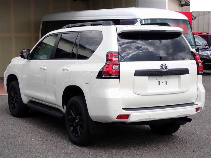 Toyota Land Cruiser Prado 2023