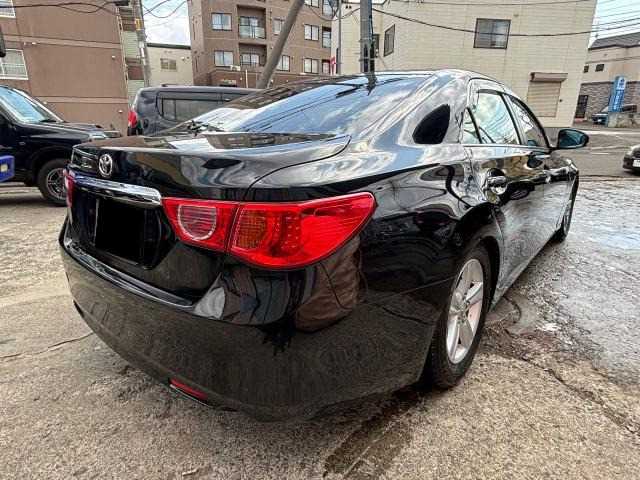 Toyota Mark X 2010