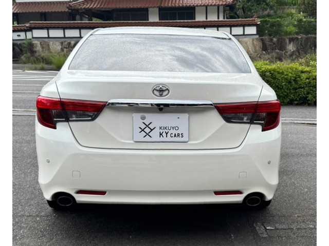 Toyota Mark X 2013