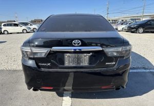 Toyota Mark X 2017