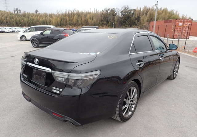 Toyota Mark X 2019