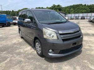 Toyota Noah 2008