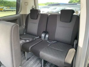 Toyota Noah 2008