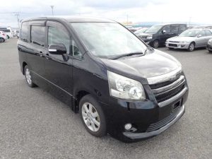 Toyota Noah 2009