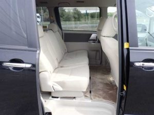 Toyota Noah 2010