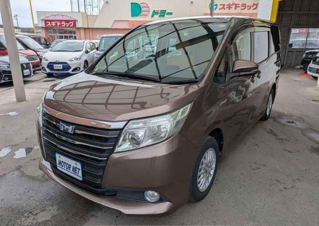 Toyota Noah 2014