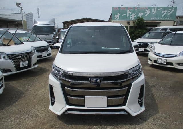 Toyota Noah 2020