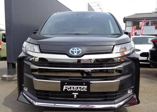 Toyota Noah 2024
