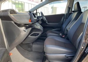 Toyota Sienta 2021