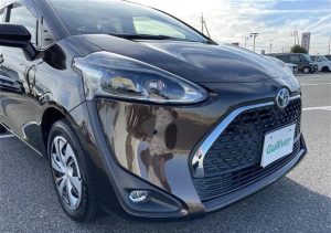 Toyota Sienta 2021