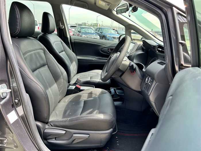 Toyota Wish 2015