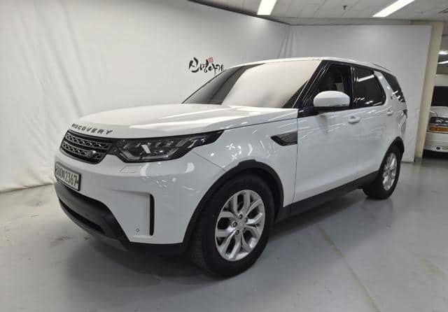 Land Rover Discovery 2020