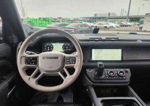 Land Rover Defender 110 2022